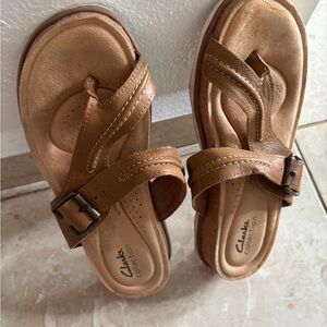 Clarks Collection Tan Leather Slide Sandals, Like looks new